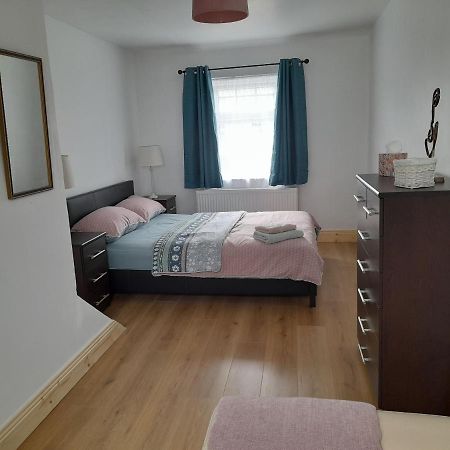 Central Town Apartment 韦克斯福德 外观 照片