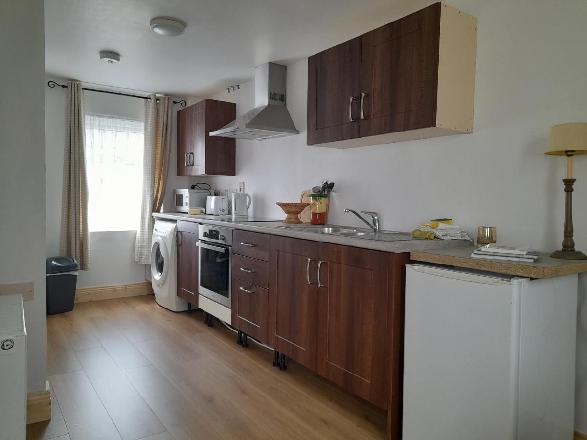 Central Town Apartment 韦克斯福德 外观 照片