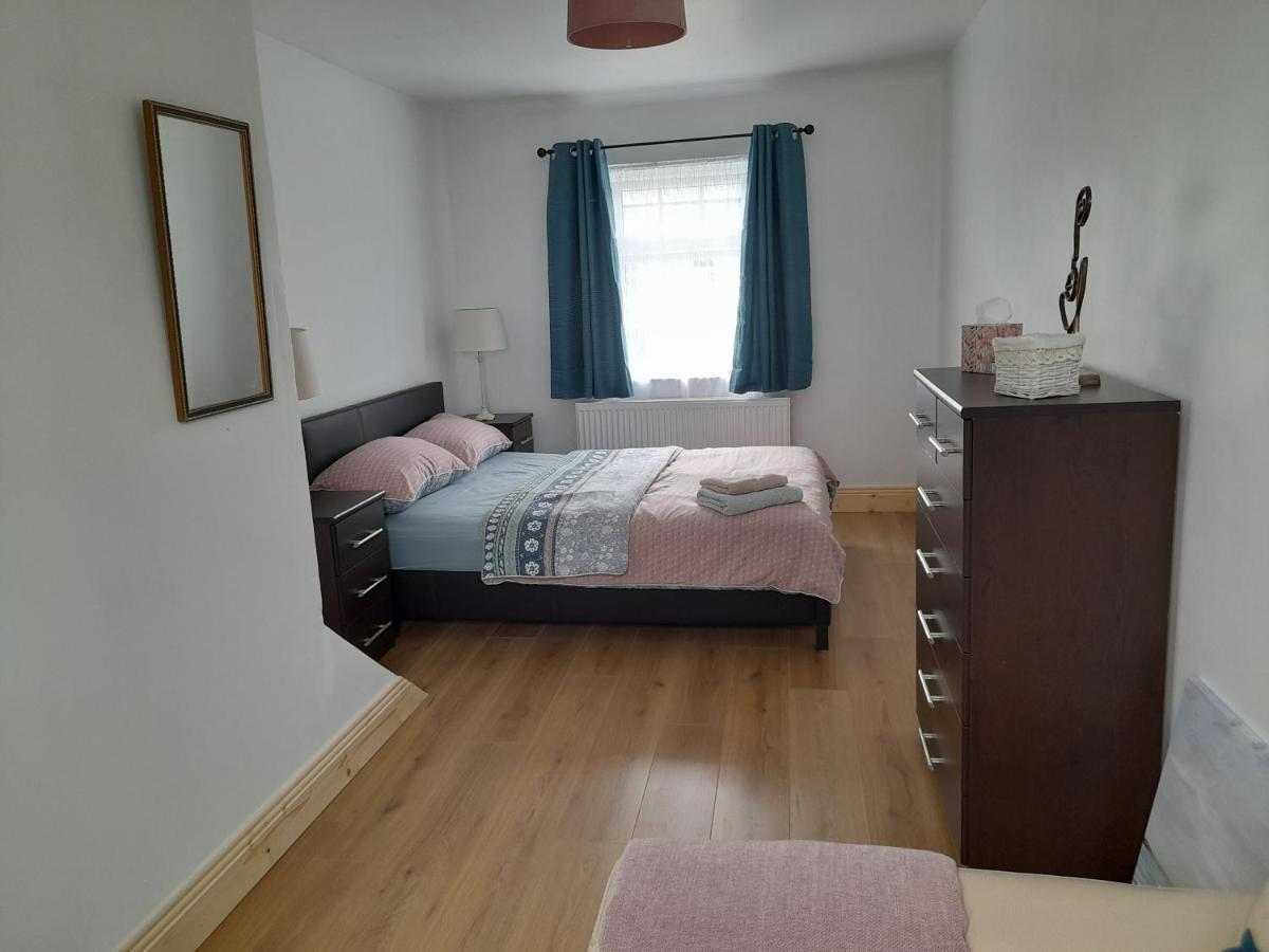 Central Town Apartment 韦克斯福德 外观 照片